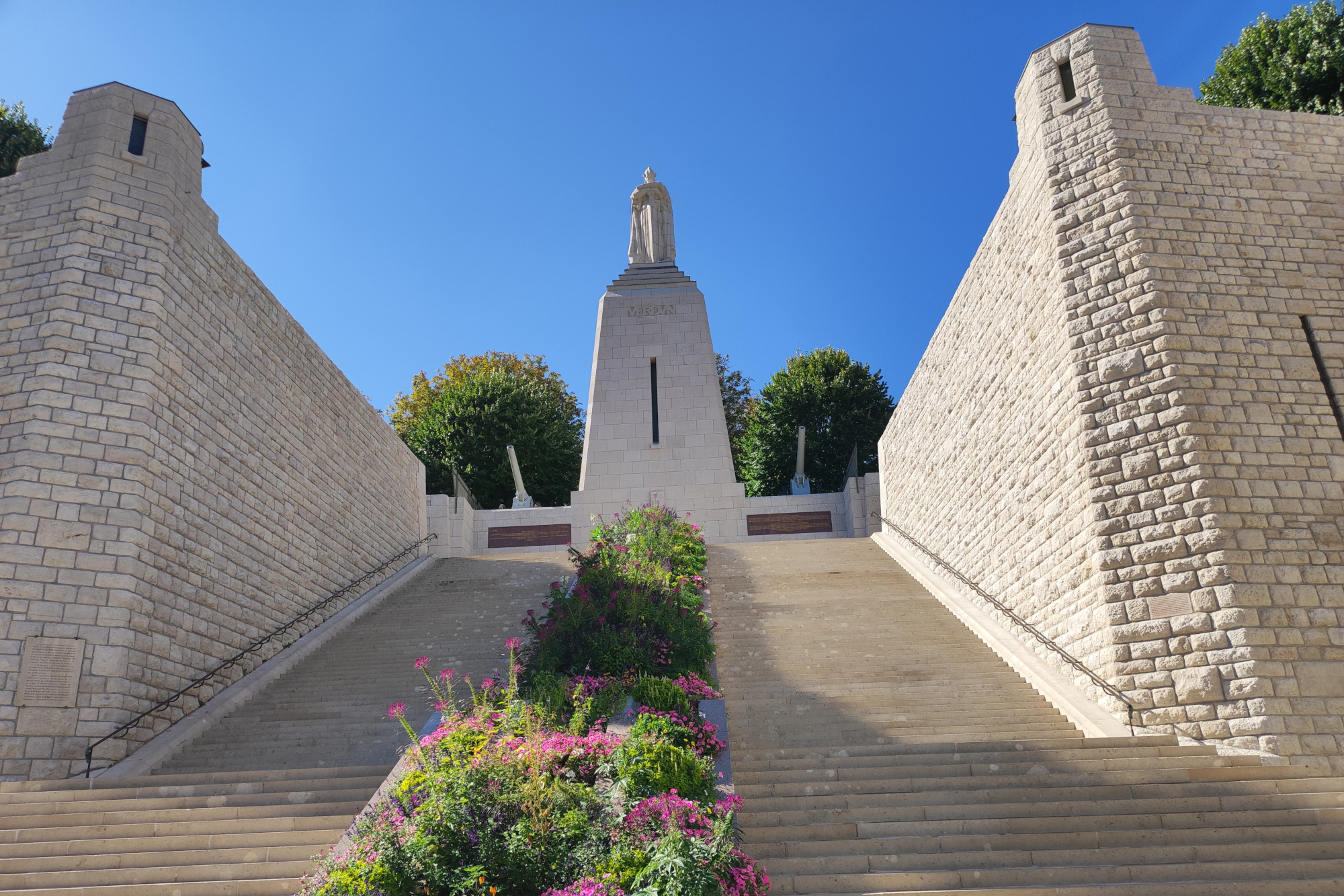 Monument à la Victoire